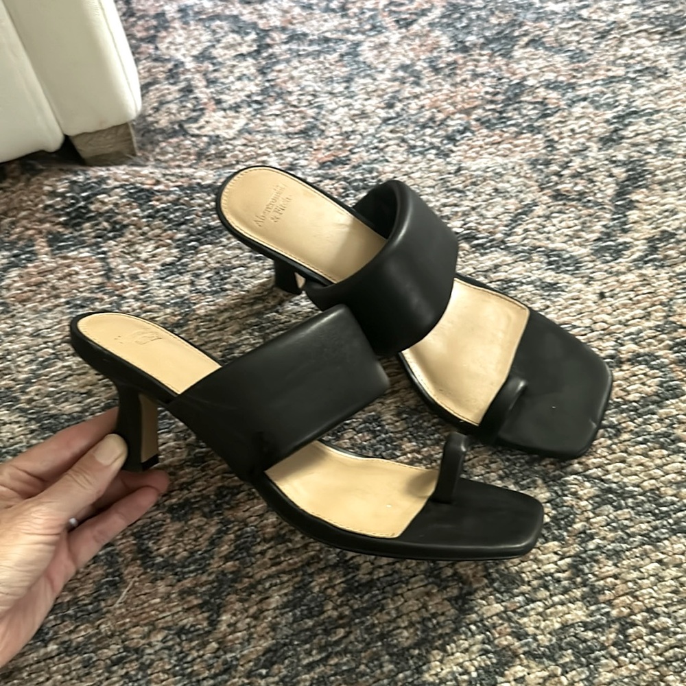 Abercrombie heeled sandals